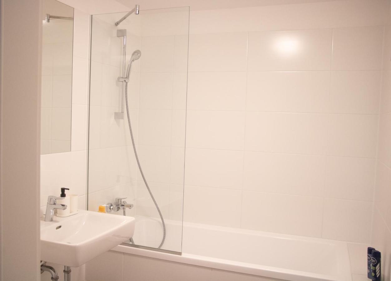 Flat2Go Modern Apartments - Harmony Of City And Nature Wenen Buitenkant foto