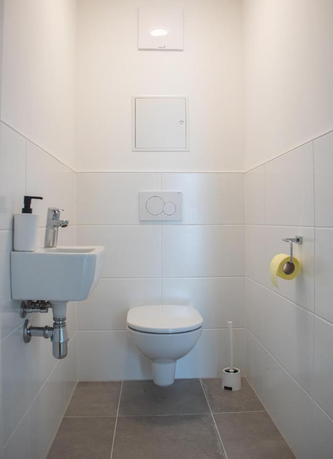 Flat2Go Modern Apartments - Harmony Of City And Nature Wenen Buitenkant foto
