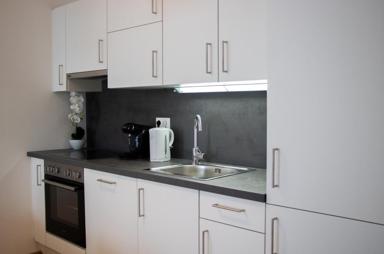 Flat2Go Modern Apartments - Harmony Of City And Nature Wenen Buitenkant foto