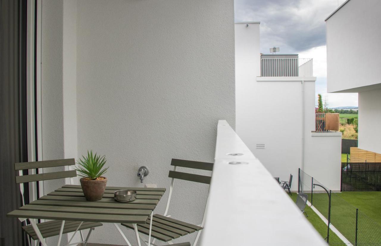 Flat2Go Modern Apartments - Harmony Of City And Nature Wenen Buitenkant foto